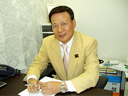 代表 西原 宏晏